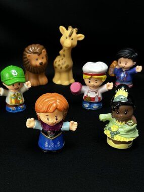 Fisher Price Little People Lot Anna Belle Tiana Lion Giraffe Doctor